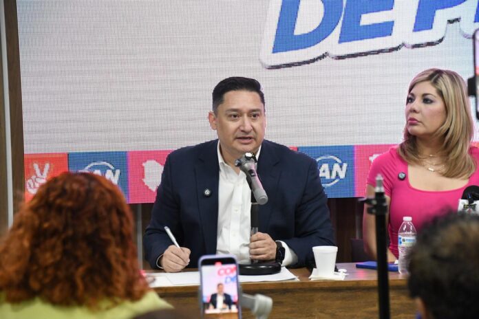 alfredo amordazar