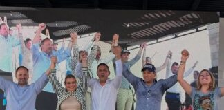 Cierra filas Maru con panistas y llama a la unidad