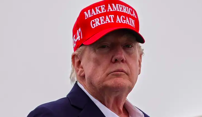 Trump amenaza con bombardear “sin piedad” a Omán