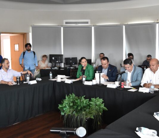 Notifican turno de iniciativas constitucionales para autonomía de la FGE