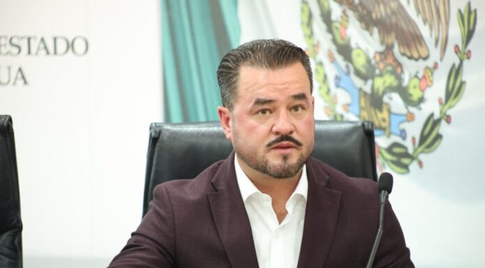 Óscar Avitia exige transparencia en asignación de plazas docentes