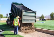 Trabaja Municipio en últimos detalles de rehabilitación de cancha de futbol en el Instituto Tecnológico de Chihuahua