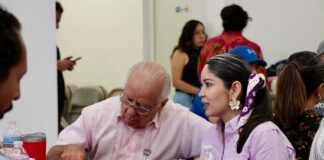 Reúne Nancy La China Frías a cerca de 200 líderes vecinales del Distrito 12