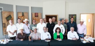 José Luis Villalobos comparte avances de su segundo año legislativo con la “Mesa del Gerónimos”