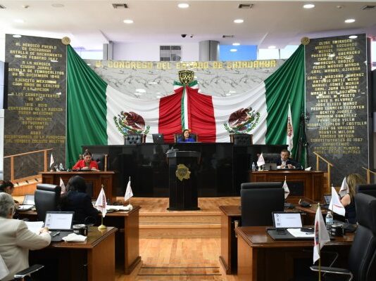 Aprueban Presupuestos de Egresos del Congreso del Estado y de la ASE