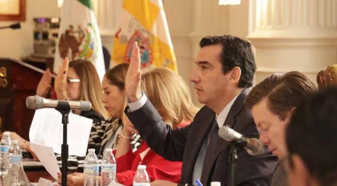 Avala Cabildo creación de empresa de participación municipal para construir planta de separación de residuos