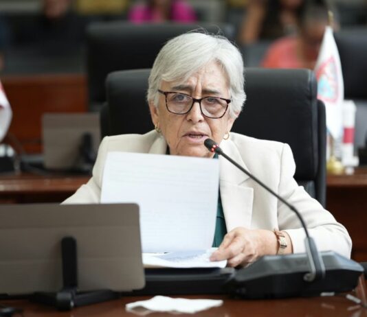 Proponen en Congreso garantizar atención presencial para personas mayores