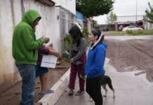 Lleva Nancy “La China” Frías apoyos a familias del Distrito 12 ante lluvias y bajas temperaturas