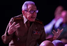 Cargos contra Raúl Castro, “cuestión política” de cara a las elecciones de EU: Sheinbaum